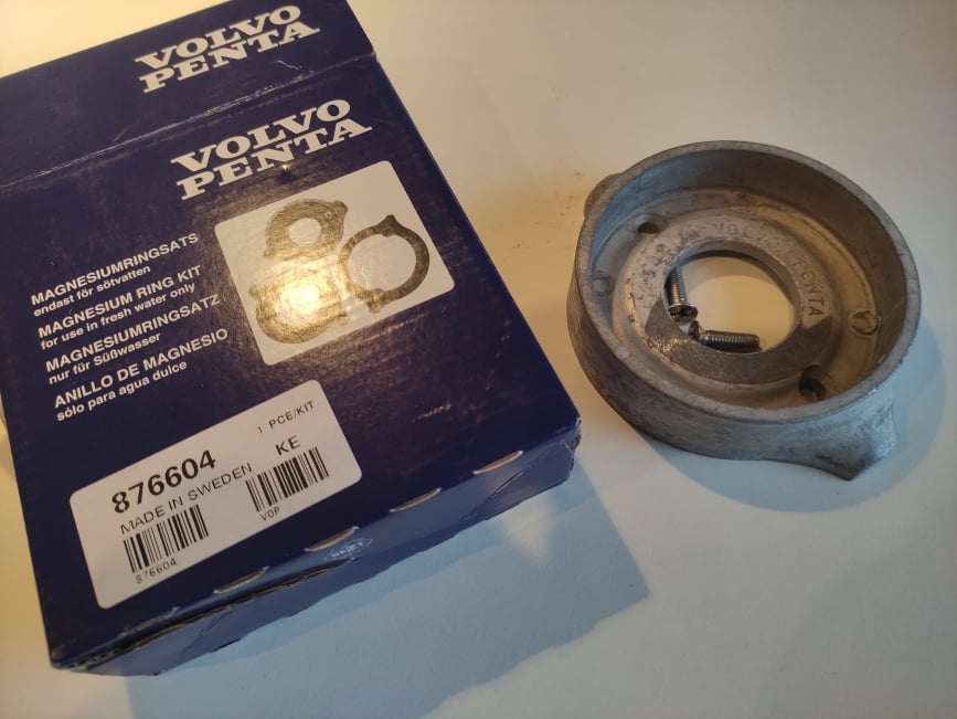 Volvo Penta anoda prstenec 120S, hořčík Mg